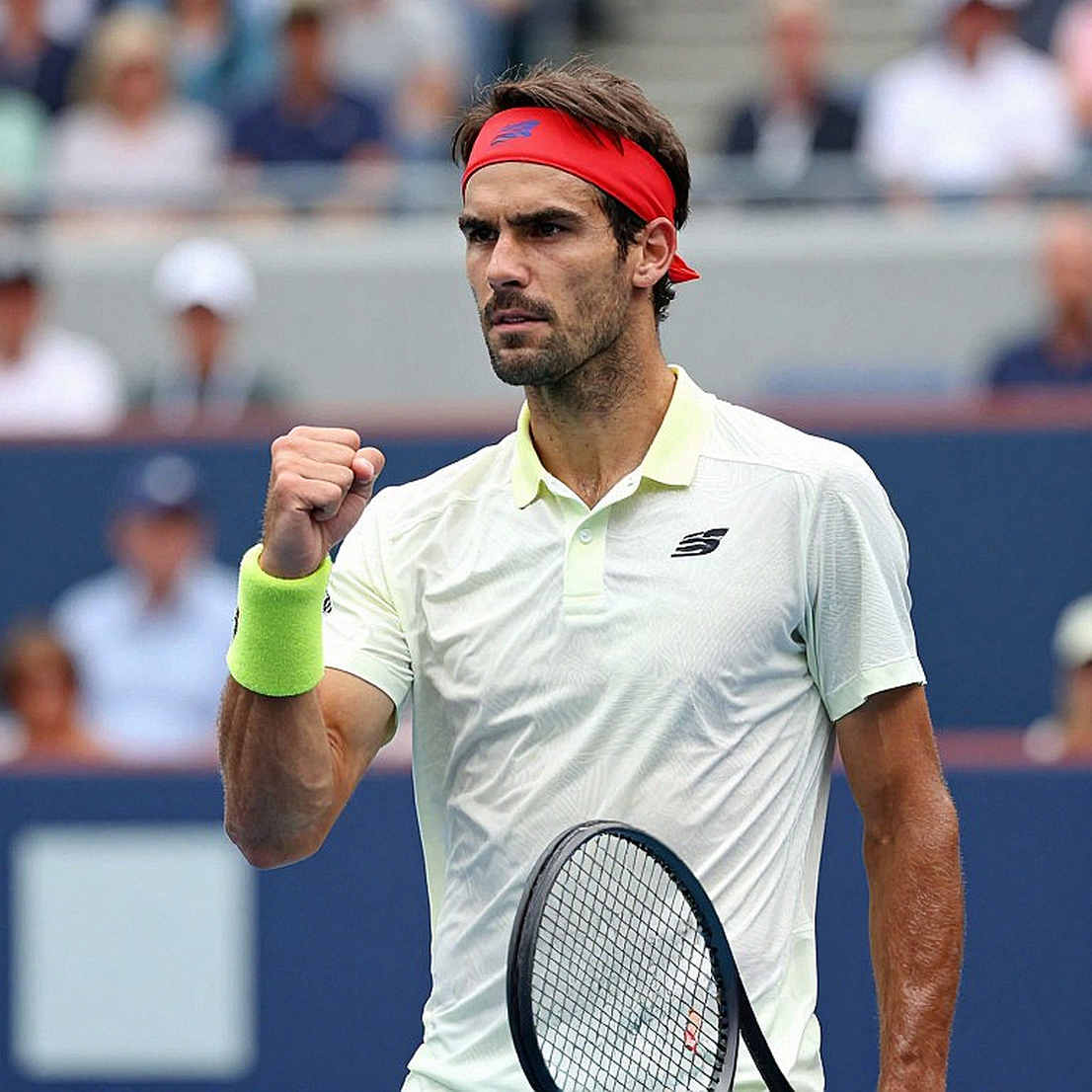 Alcaraz thắng 6-4, 6-4 ở Laver Cup: cổ tay, khoảng trống dữ liệu và câu chuyện từ phía nhà Zverev